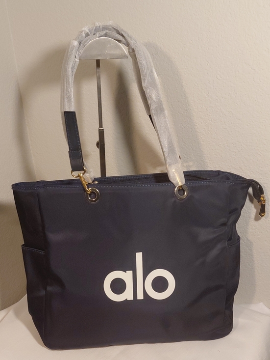 ALO Yoga Handbags - ALO Yoga Navy Multi Use Tote